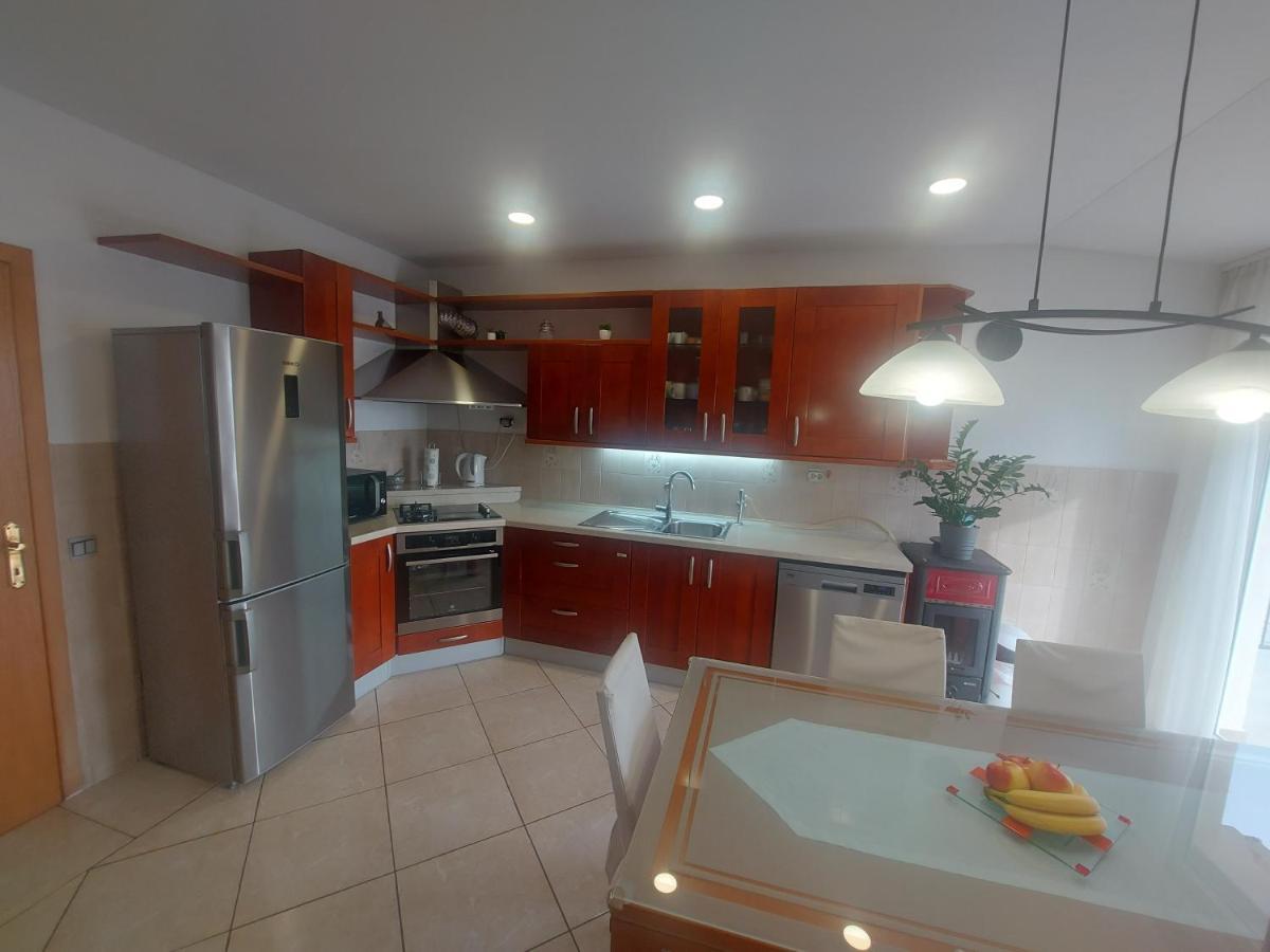 Apartman Mb Подстрана Екстериор снимка