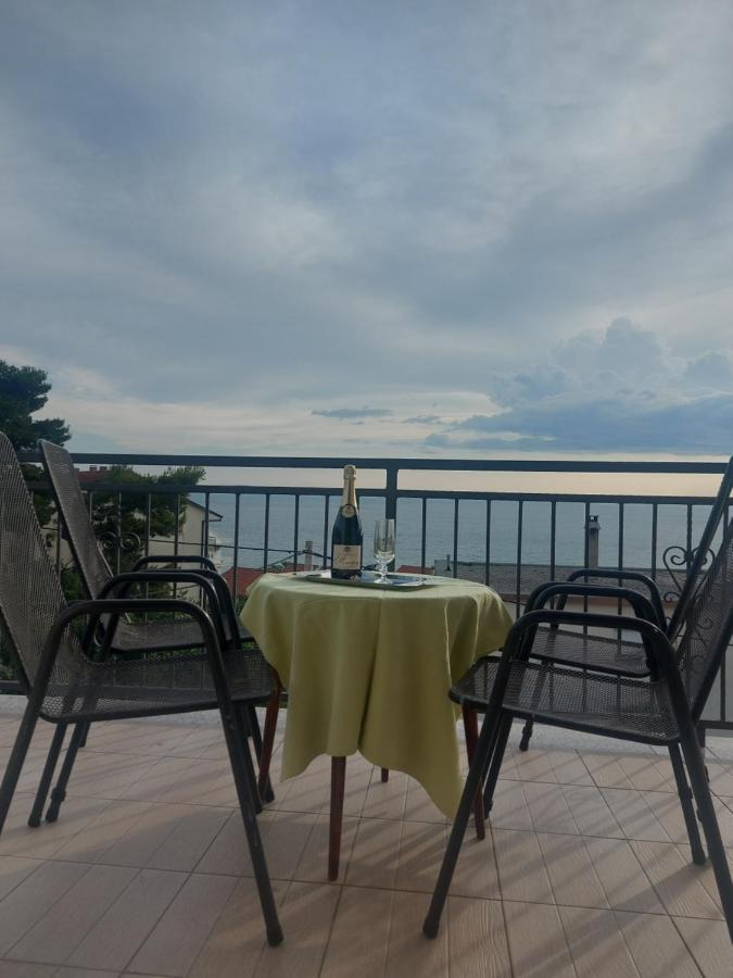 Apartman Mb Подстрана Екстериор снимка