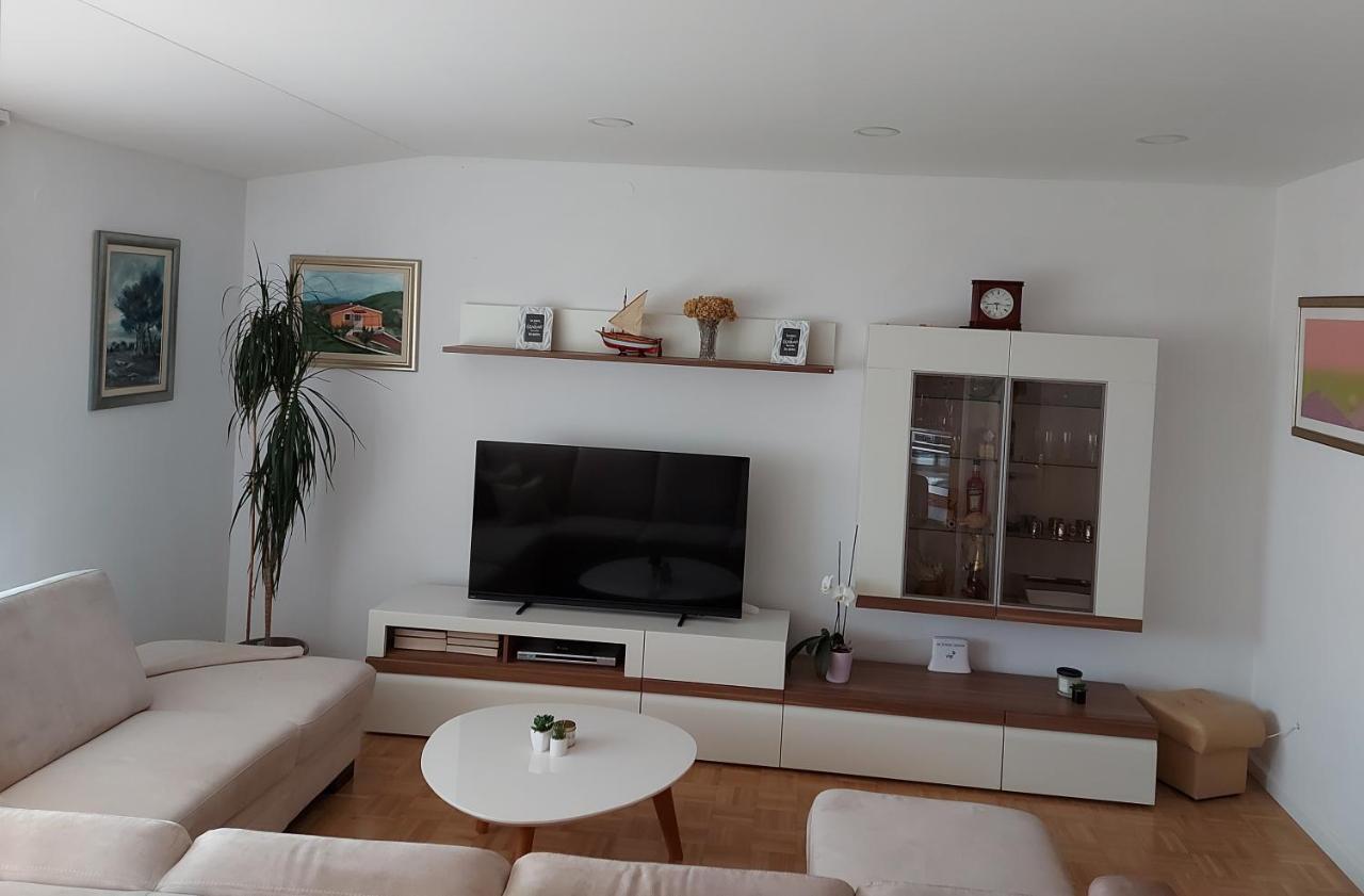 Apartman Mb Подстрана Екстериор снимка