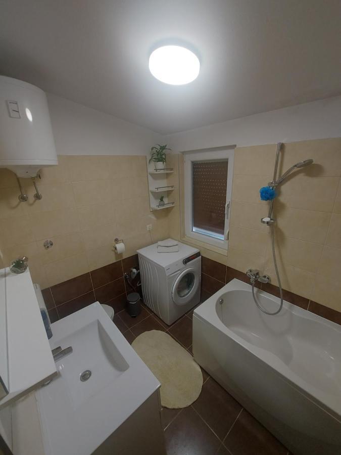 Apartman Mb Подстрана Екстериор снимка