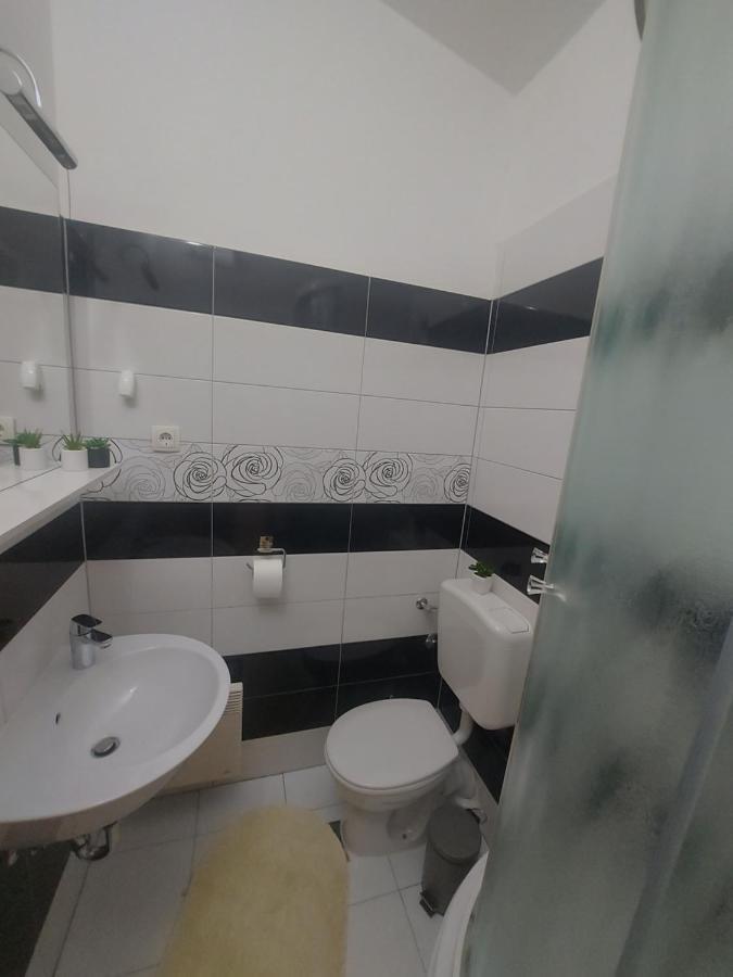 Apartman Mb Подстрана Екстериор снимка